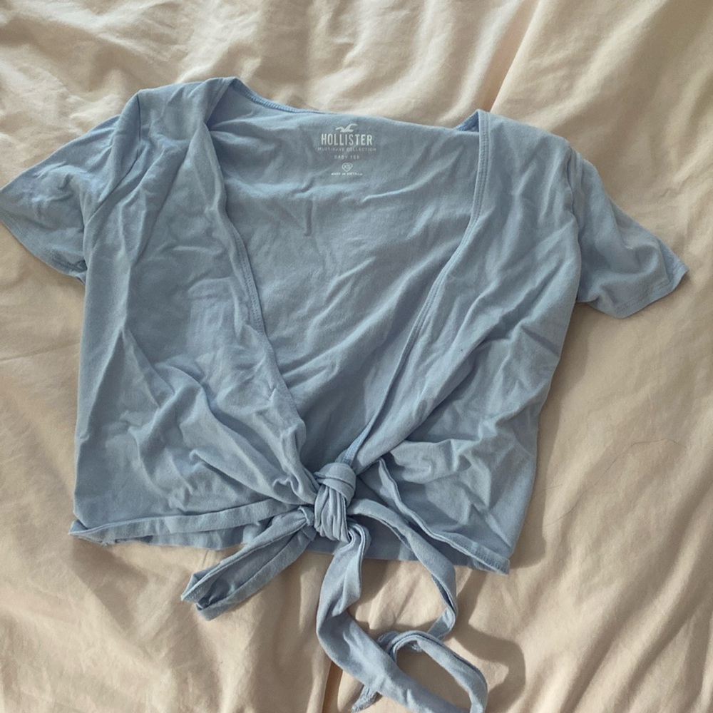 Hollister baby blue wrap top baby tee